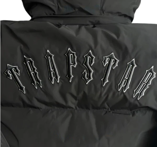 Trapstar Women's Irongate Detachable Hooded Puffer Jacket - Black - Image 3